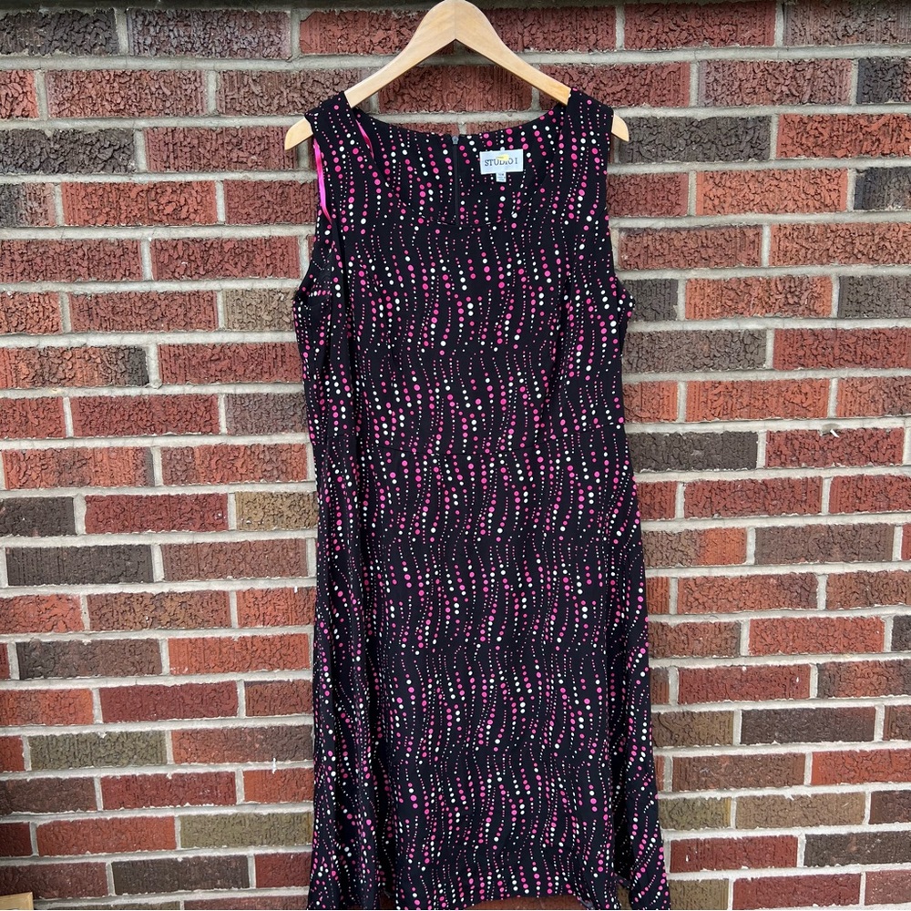 Studio I Black and Hot Pink Dotted Sleeveless Mini Shift Dress